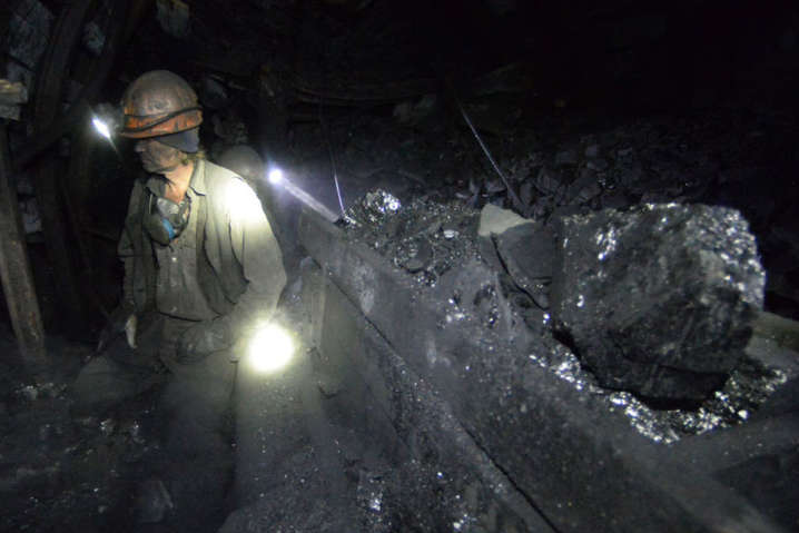Мешканці шахтарських містечок погоджуються на закриття шахт при одній умові. Дослідження 