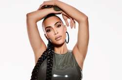 Ким Кардашьян снялась топлес в рекламе своего бренда духов (фото)