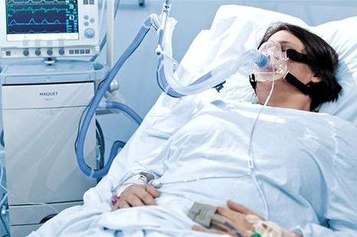 Скільки ліжок забезпечені киснем у коронавірусних лікарнях Київщини