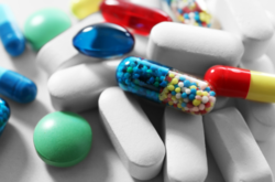 КМДА про продаж антибіотиків без рецепту: Люди відчуватимуть шкоду від самолікування ще багато років