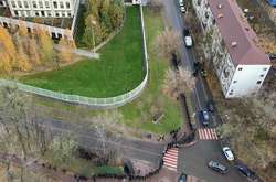 Поліція заблокувала підходи до Посольства США в Києві (фото)