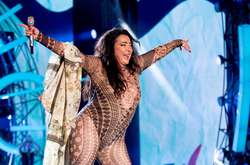 57-летняя Лолита Милявская похвасталась способностью заниматься сексом и не «залетать»