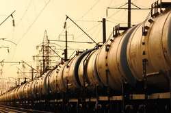 Фирма жены «слуги» Семинского стала основным поставщиком масел для государственной «Укрпочты»