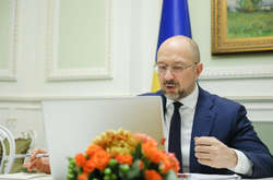 Денис Шмигаль: Н а різдвяні свята є великий ризик стрімкого поширення коронавірусу  