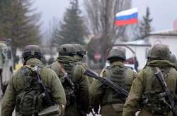 РФ направляє на Донбас інструкторів та снайперів 