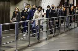 «Зупинити поширення вже важко». Інфекціоніст назвала головну причину спалаху Covid-19