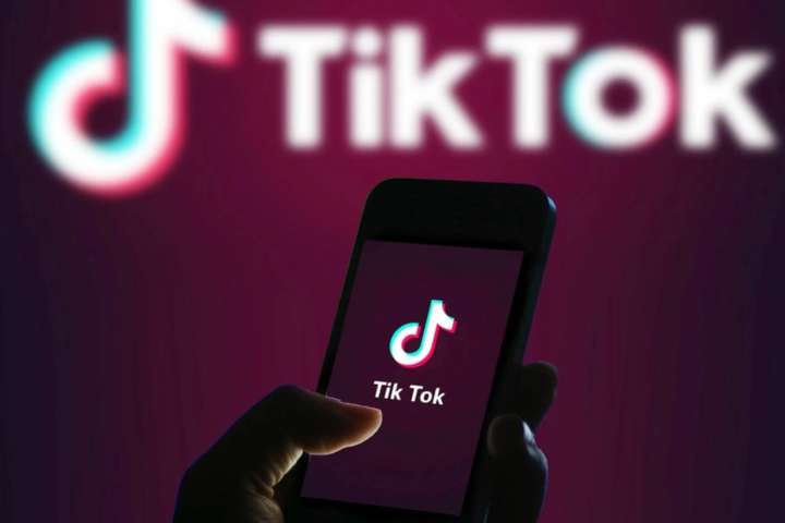 Влада США знову відклала блокування TikTok
