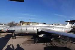 В Запорожье продают реактивный самолет по цене Логана