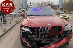 Обидва автомобілі отримали серйозні пошкодження