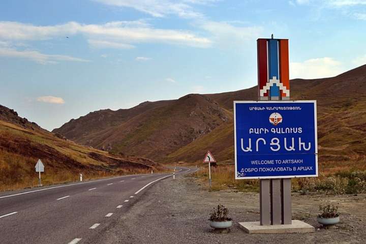 МЗС: Франція не збирається визнавати Нагірний Карабах