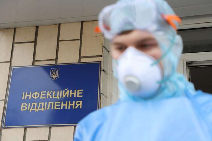 Понад 1,5 тис. нових хворих: у Києві черговий коронавірусний рекорд