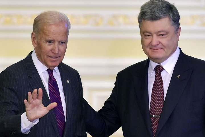 Порошенко запропонував Байдену згадати Україну в інавгураційній промові – Єлісєєв