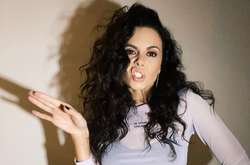 Певица Настя Каменских