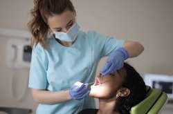 Поки немає чітких даних про те, як коронавірус впливає на зуби