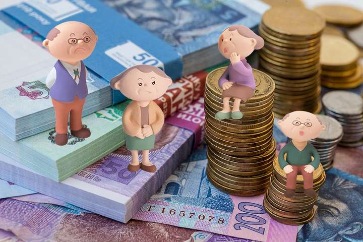 «Дуже серйозні проблеми»: ексглава Мінсоцполітики розповів про ситуацію з пенсіями