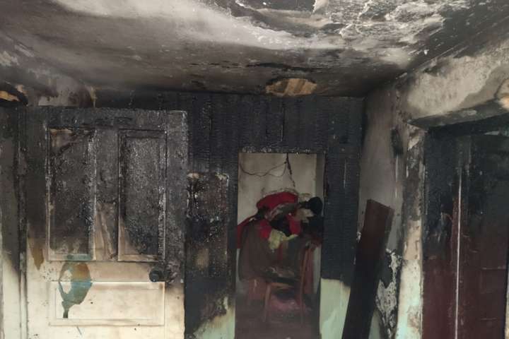 У Кривому Розі під час пожежі в будинку постраждали діти