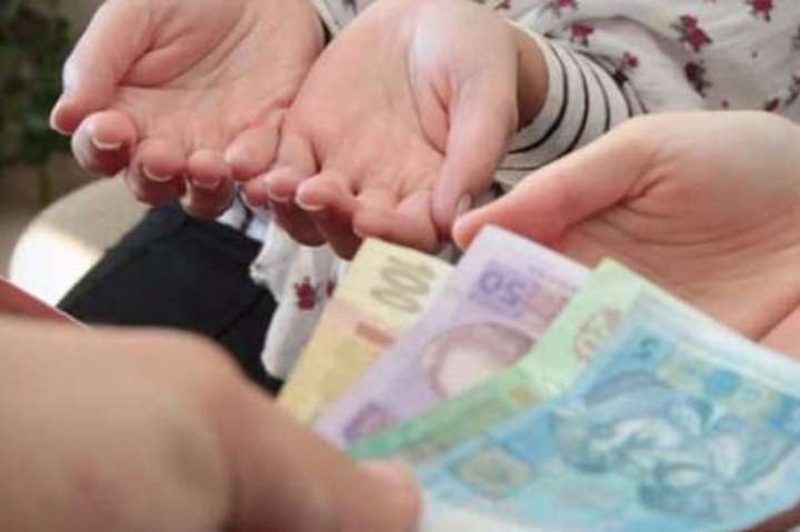 В Україні з 1 грудня збільшиться розмір аліментів: нові суми