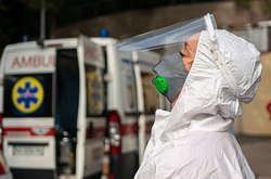 Минулої доби у Києві на коронавірус захворіли ще 1740 людей