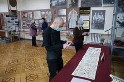 В Виннице открылась выставка одного экспоната из сталинских лагерей