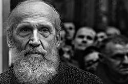 Олег Модзелевський був віруючою людиною, у багатьох фільмах грав священнослужителів