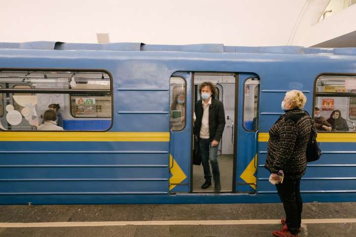 Локдаун: озвучені можливі варіанти роботи київського метро 