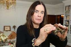 В Британии сдают комнату, в которой рос фронтмен Black Sabbath Оззи Осборн