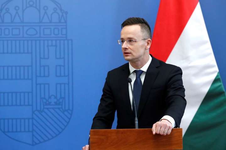 Глава МЗС Угорщини закликав ОБСЄ відправити місію на Закарпаття