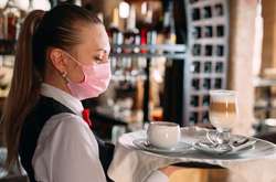  Обслуговувати клієнта не державною мовою можна буде лише на його прохання 