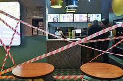 У вихідні було обмежено роботу закладів громадського харчування, непродовольчих магазинів, розважальних закладів