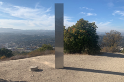 Дехто навіть приїжджав поглянути на нього