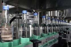 Новий власник отримає, зокрема, головний корпус заводу, спиртосховище, вуглекислотний цех, склад мінводи, приміщення цеху денатурації, а також транспортні засоби та устаткування