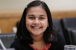 Першу відзнаку «Дитина року» отримала 15-річна школярка з Колорадо на ім'я Гітанджалі Рао