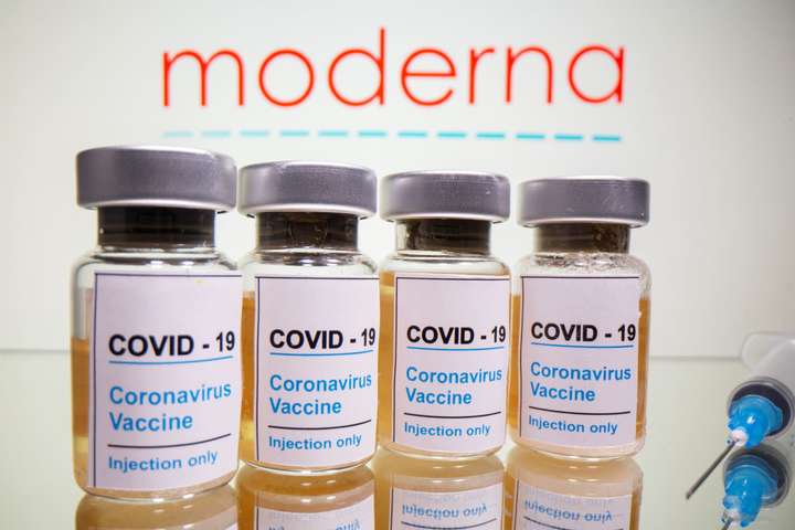 Вчені: Covid-вакцина Moderna дає імунітет щонайменше на три місяці