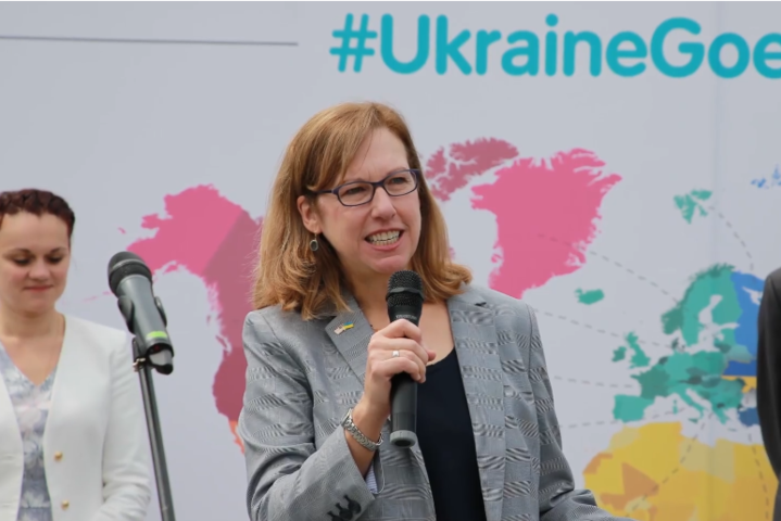 Україна робить крок назад у антикорупційній реформі, це загроза євроінтеграції – посольство США