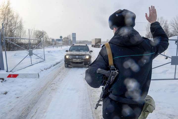 РФ заявила о стрельбе на границе с Украиной, сообщается о погибшем