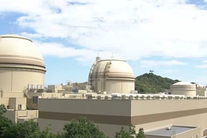 Суд у Японії заборонив запуск двох атомних реакторів