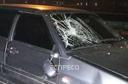 У Києві під колесами автівки загинув пішохід