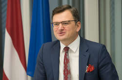 Дмитро Кулеба: Є 63 країни, куди можна поїхати, з них 10 у Європі