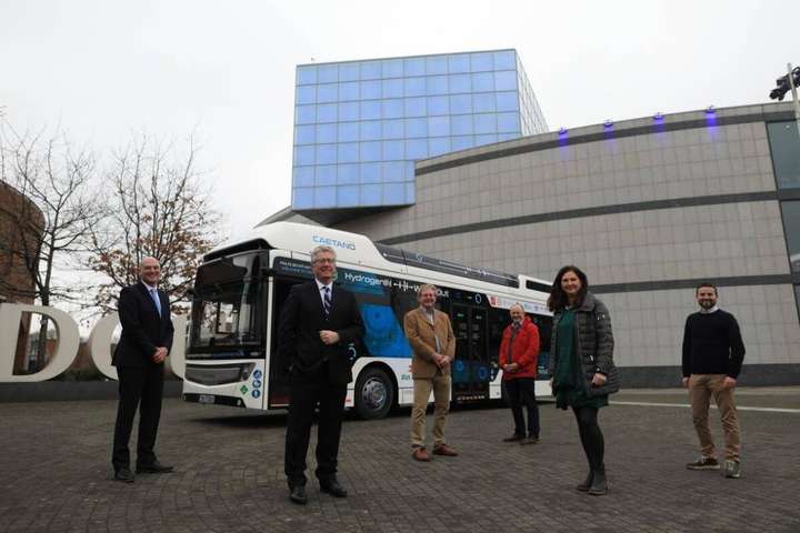Університет Дубліна почав випробування першого в Ірландії водневого автобуса