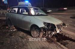 ДТП в Деснянском районе: таксист умер во время езды и автомобиль стал неуправляем