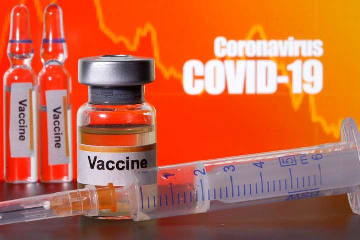 America First: Трамп хоче заборонити давати вакцину від коронавірусу іншим країнам