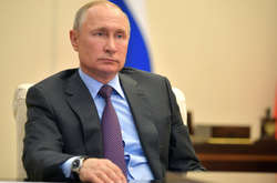 Росіяни голосують і неодноразово вже голосували і висловлювали свою підтримку саме Путніу і його справам, а не сім'ї президента, - речник