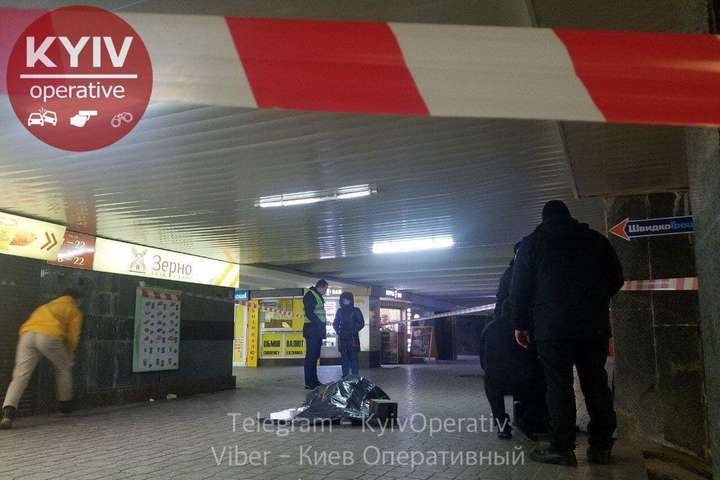 В центрі Києва під час бійки зарізали 30-річного чоловіка