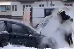 Пожежу в автомобілі загасили рятувальники