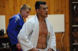 У Києві невідомі підпалили автомобіль депутата від «Слуги народу»