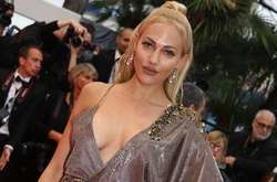  37-летняя актриса Мерьем Узерли показала вдохновляющие женственные образы 
  