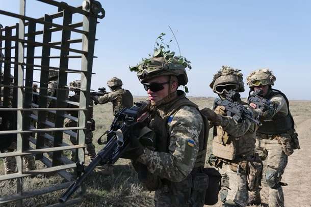 Десантники відбили ворожий «штурм» на півдні України (відео)