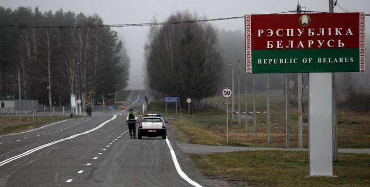 Білорусь закриває наземний кордон на виїзд через 10 днів