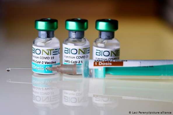 Хакери отримали інформацію про вакцину BioNTech і Pfizer