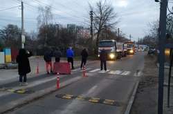 Будівництво скандального мосту в Києві паралізовано